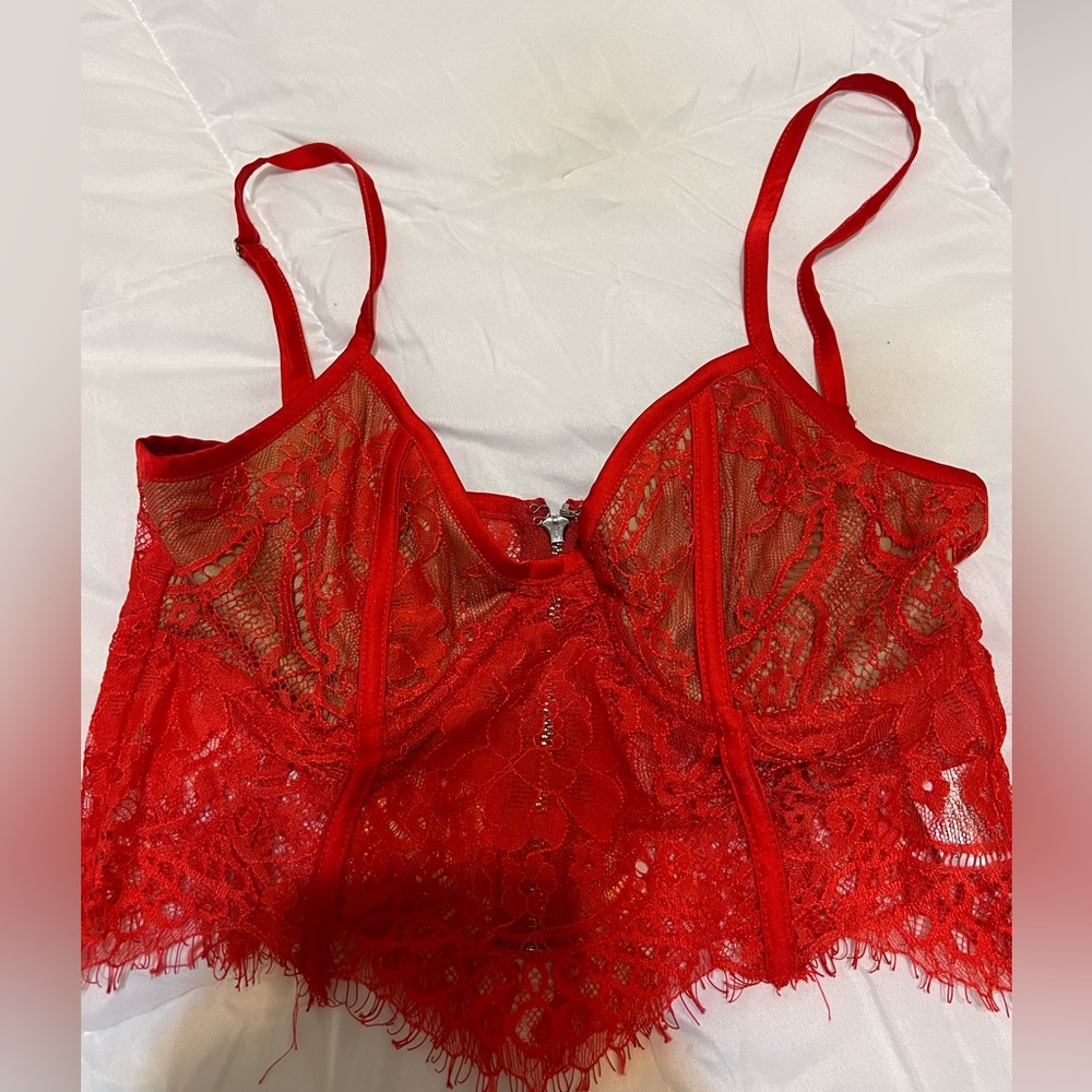 Tigermist lace top